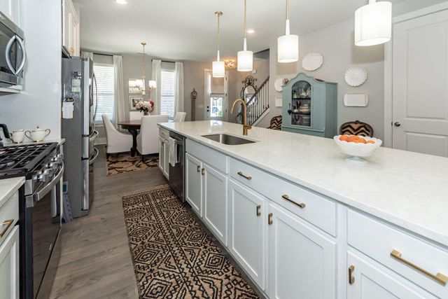 232 Summer Tanager Drive, Ravenel, SC 29470