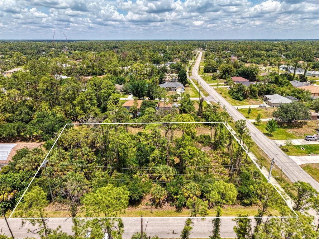 FONSICA AVENUE, North Port, FL 34286