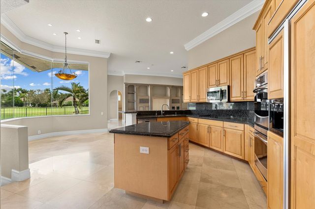 2579 Mayfair Lane, Weston, FL 33327