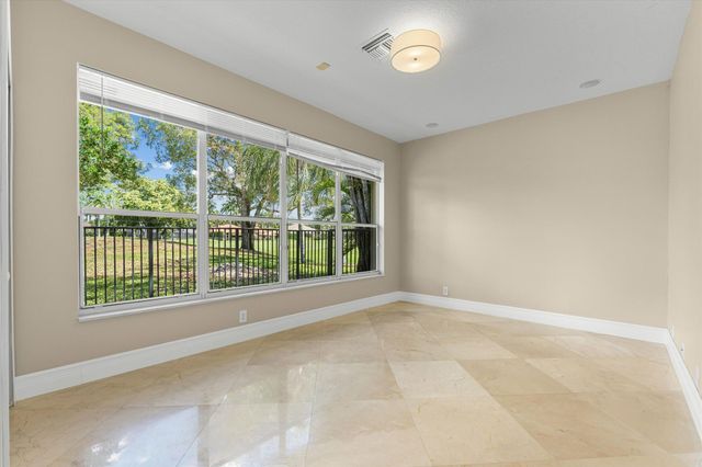 2579 Mayfair Lane, Weston, FL 33327