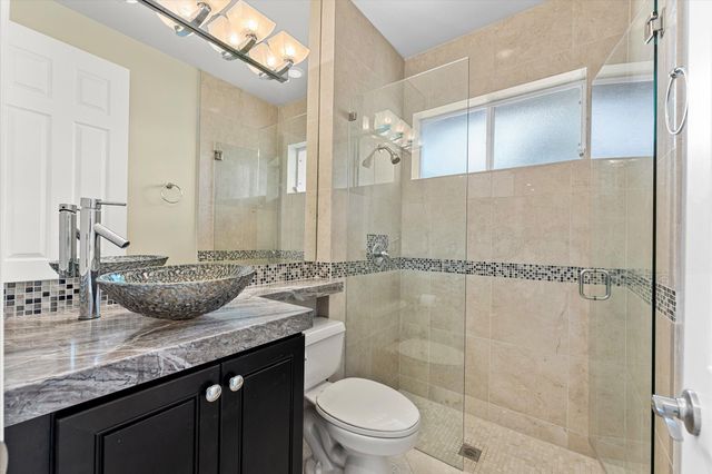 2579 Mayfair Lane, Weston, FL 33327