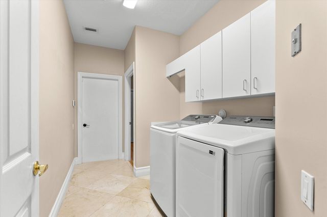 2579 Mayfair Lane, Weston, FL 33327