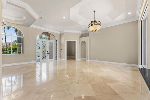 2579 Mayfair Lane, Weston, FL 33327