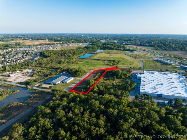 01 S 272nd East Avenue, Coweta, OK 74429