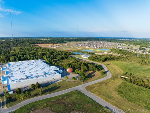 01 S 272nd East Avenue, Coweta, OK 74429