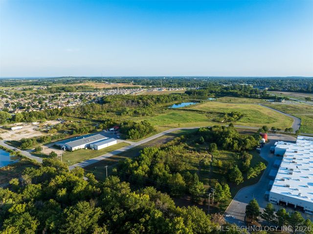 01 S 272nd East Avenue, Coweta, OK 74429