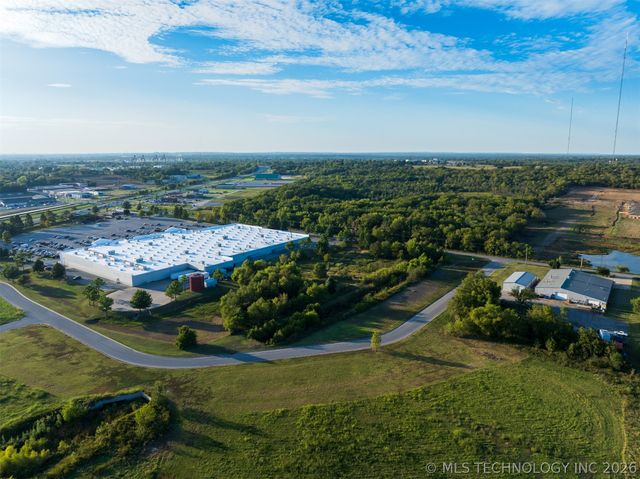 01 S 272nd East Avenue, Coweta, OK 74429