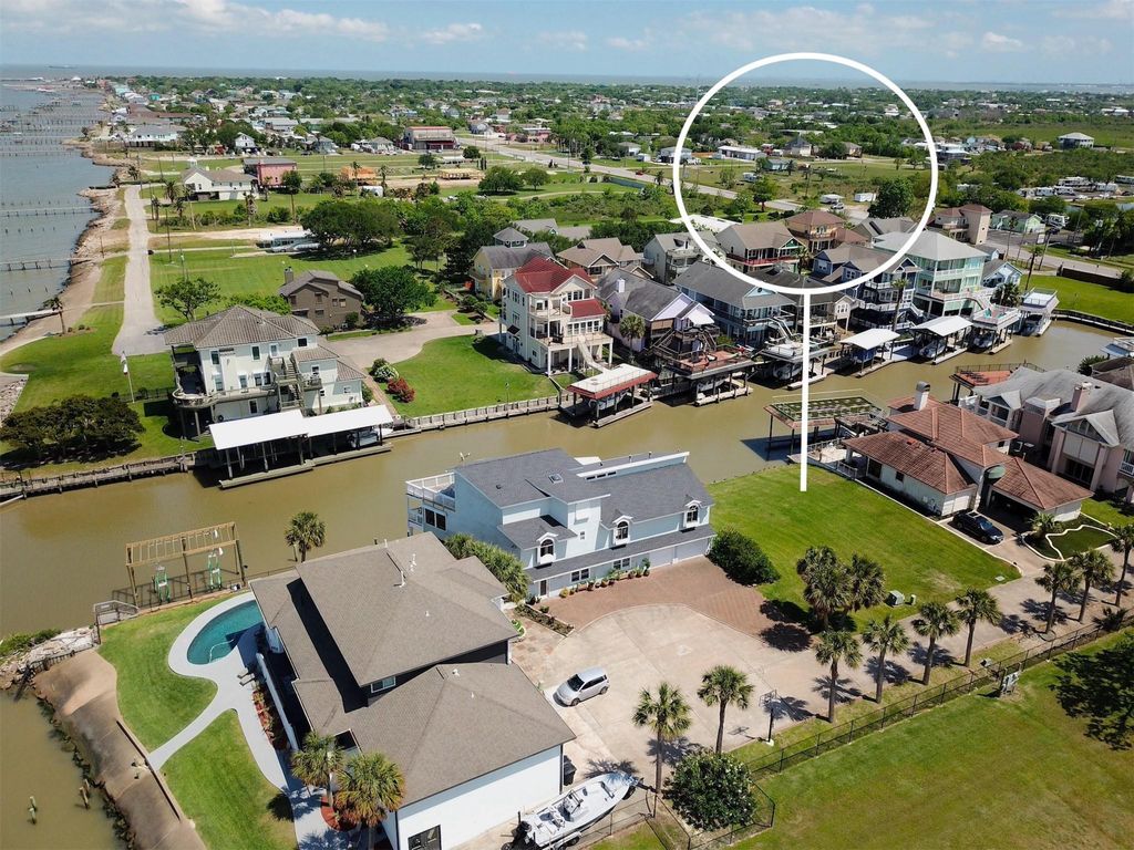 18 Port, San Leon, TX 77539