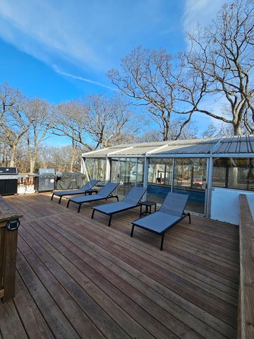 3N805 Town Hall Road, St. Charles, IL 60175