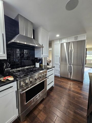 3N805 Town Hall Road, St. Charles, IL 60175