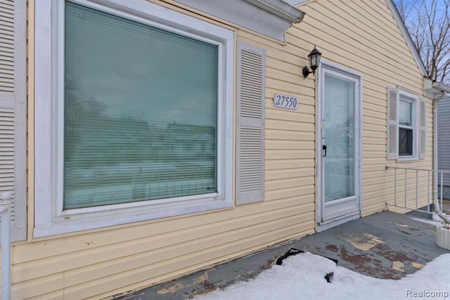 27550 Garfield Street, Roseville, MI 48066