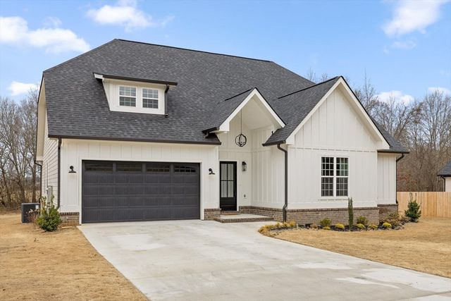 186 W Madison Street, Chatsworth, GA 30705