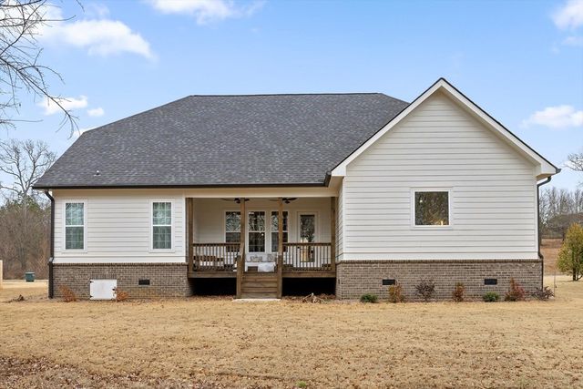 186 W Madison Street, Chatsworth, GA 30705