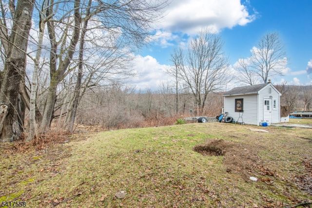 43 Bridge St, Ogdensburg Boro, NJ 07439