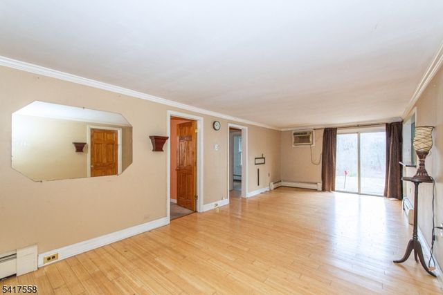 43 Bridge St, Ogdensburg Boro, NJ 07439