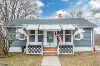 43 Bridge St, Ogdensburg Boro, NJ 07439