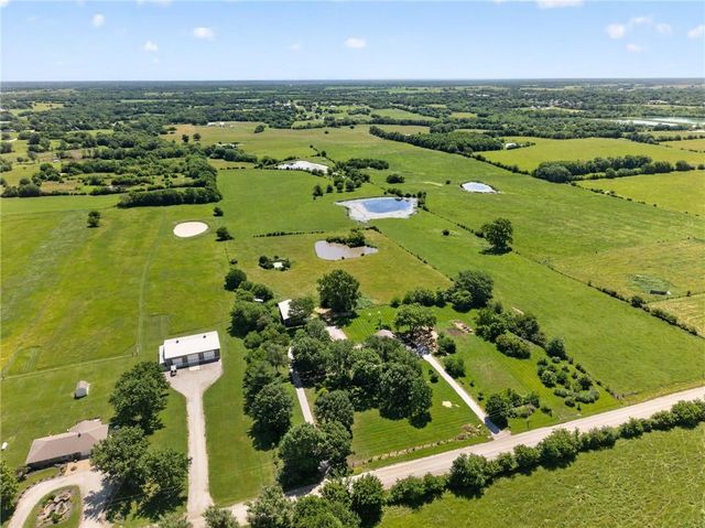 7743 SE Fred Evans Road, Lawson, MO 64062