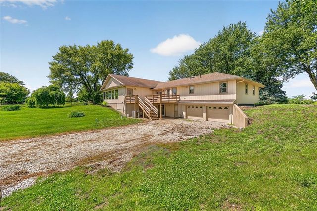 7743 SE Fred Evans Road, Lawson, MO 64062