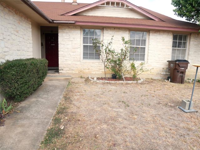 2005 Old West PL B, Round Rock, TX 78681