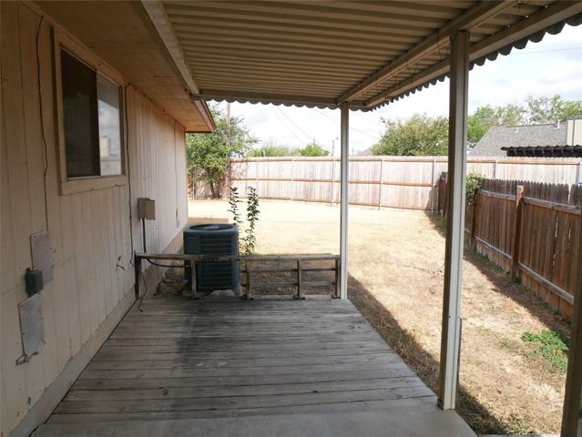 2005 Old West PL B, Round Rock, TX 78681