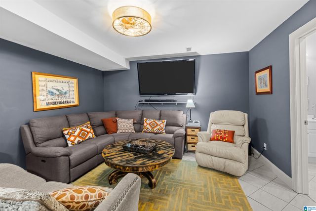 1006 FAIRMONT CIRCLE, Birmingham, AL 35242