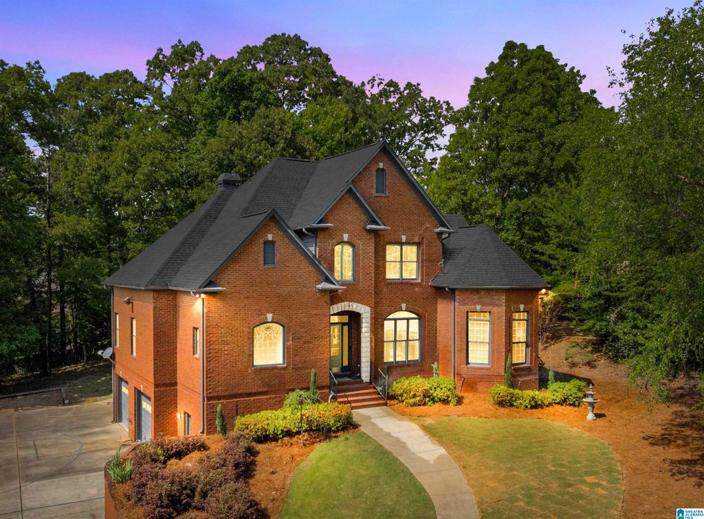 1006 FAIRMONT CIRCLE, Birmingham, AL 35242