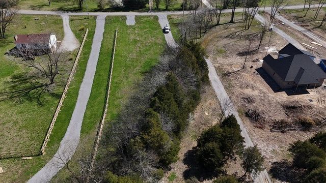 406A Harsh Ln, Castalian Springs, TN 37031