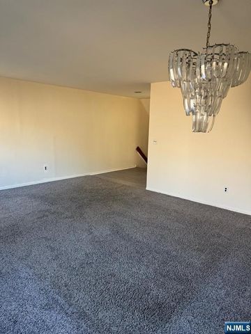 312 Pond Court, Twp Of Washington, NJ 07676