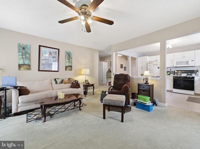 725 VIRGIN ISLAND DR, Williamstown, NJ 08094