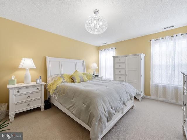 725 VIRGIN ISLAND DR, Williamstown, NJ 08094