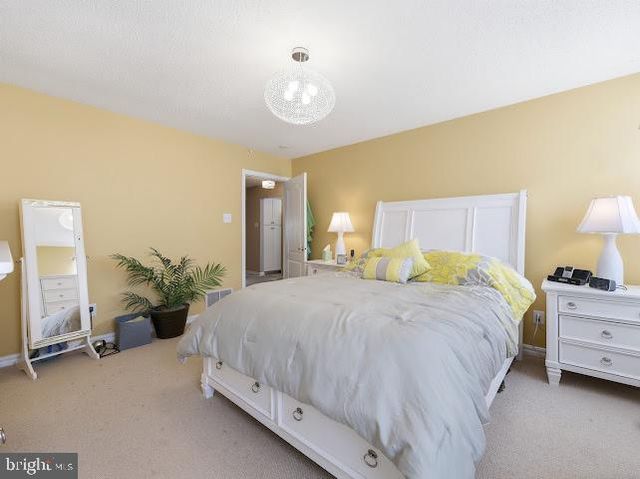 725 VIRGIN ISLAND DR, Williamstown, NJ 08094