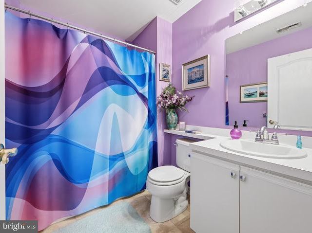 725 VIRGIN ISLAND DR, Williamstown, NJ 08094