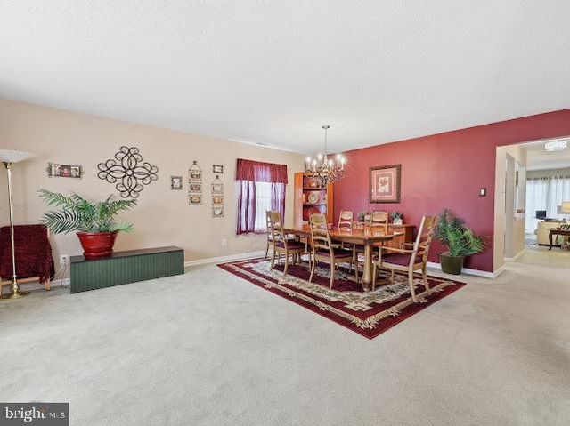 725 VIRGIN ISLAND DR, Williamstown, NJ 08094