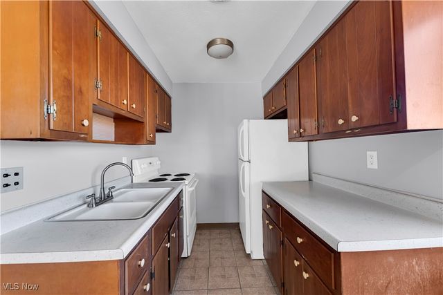 18809 Bella Drive 4, Cleveland, OH 44119