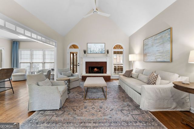 1 London Court, Cartersville, GA 30120