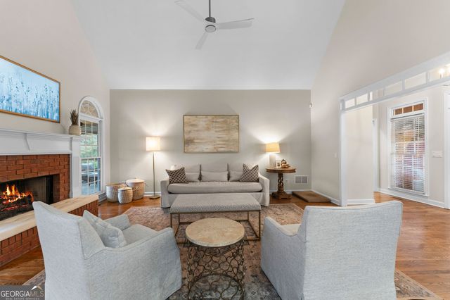 1 London Court, Cartersville, GA 30120