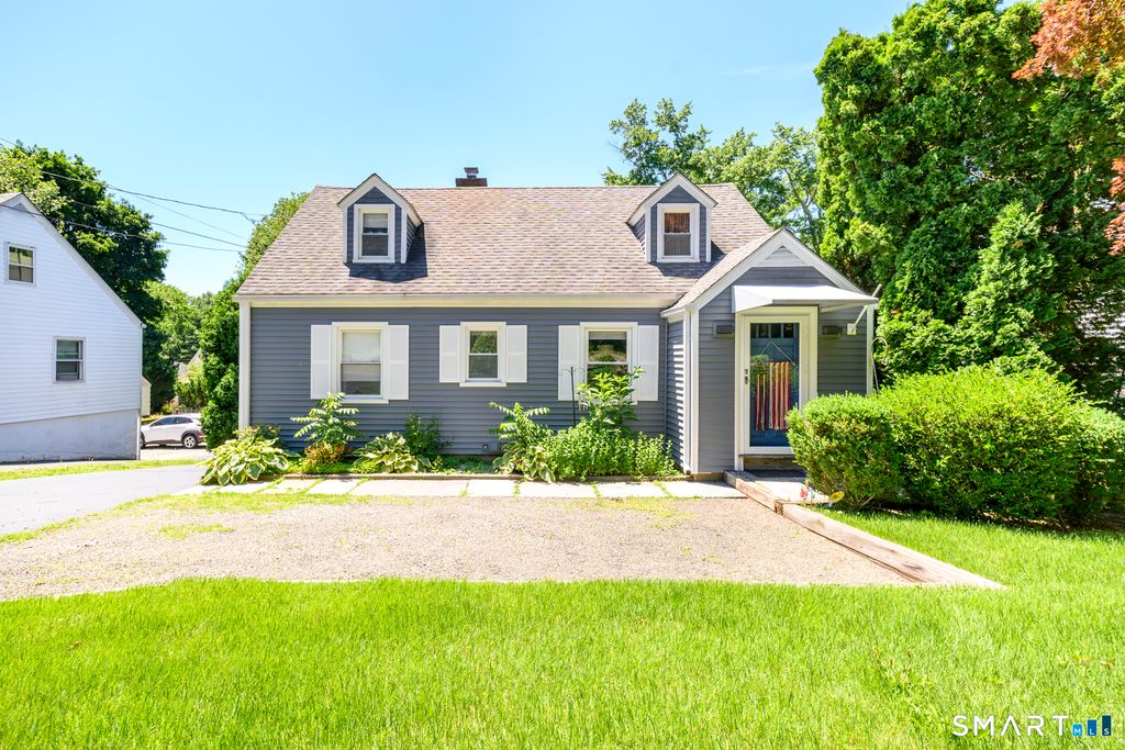 2261 Easton Turnpike, Fairfield, CT 06825