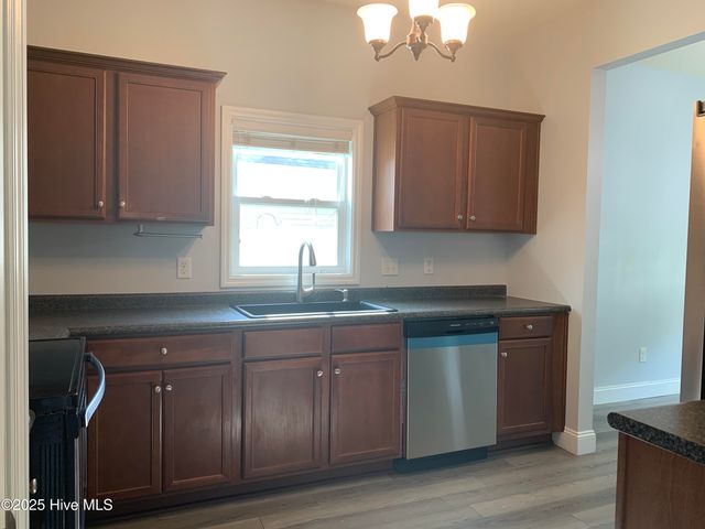 414 Peregrine Ridge Drive, New Bern, NC 28560