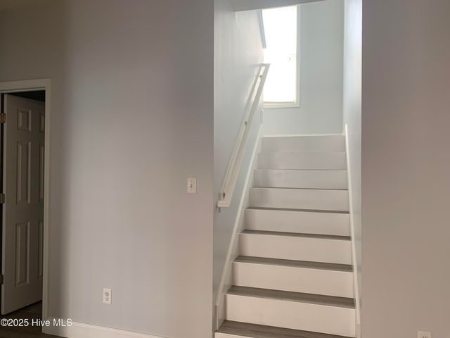 414 Peregrine Ridge Drive, New Bern, NC 28560