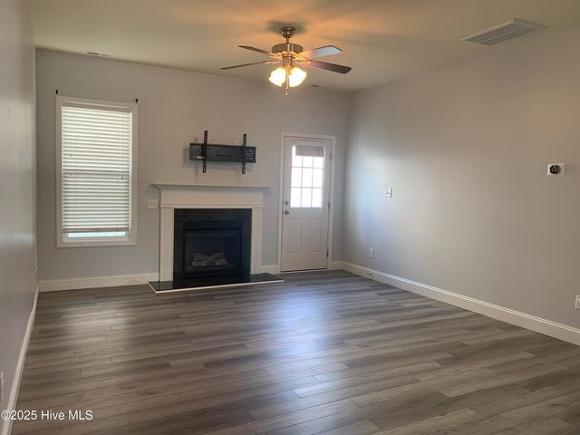 414 Peregrine Ridge Drive, New Bern, NC 28560