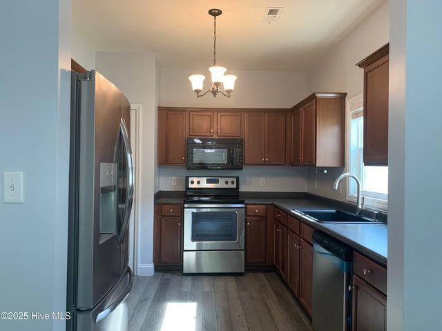 414 Peregrine Ridge Drive, New Bern, NC 28560