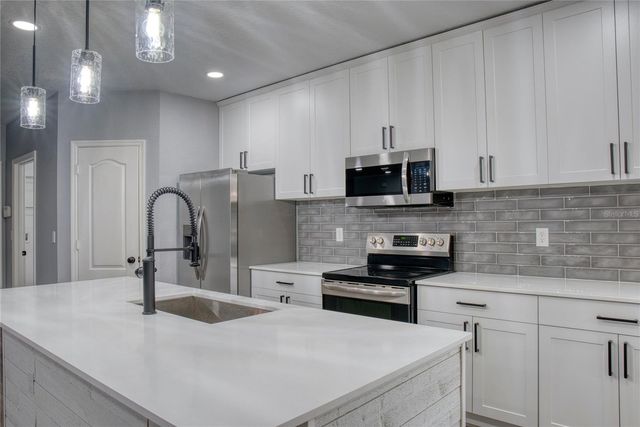 3711 JULIUS ESTATES BOULEVARD, Winter Haven, FL 33881