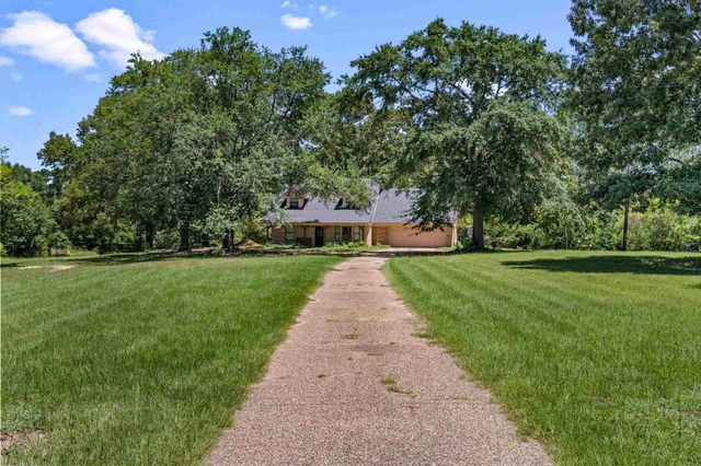 14658 County Road 2169D, Henderson, TX 75652