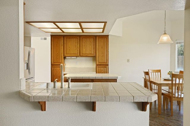 1809 Blueridge Ct, Modesto, CA 95351