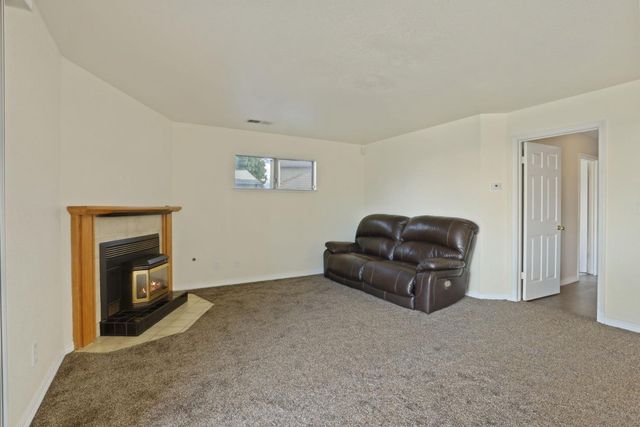 1809 Blueridge Ct, Modesto, CA 95351