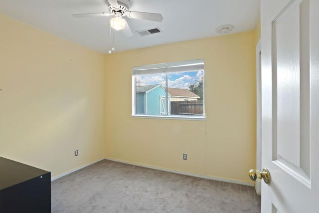 1809 Blueridge Ct, Modesto, CA 95351