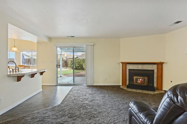 1809 Blueridge Ct, Modesto, CA 95351