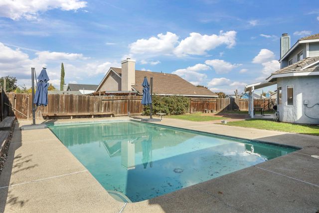 1809 Blueridge Ct, Modesto, CA 95351