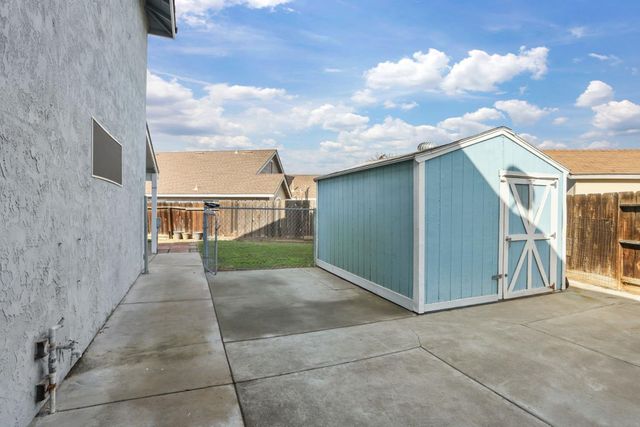 1809 Blueridge Ct, Modesto, CA 95351