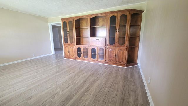 10327 S Highway 60, Lane City, TX 77453